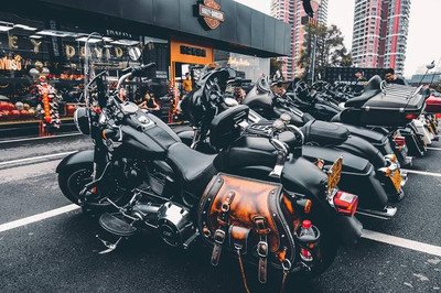 The Popular Trends in Motorcycle Customization and Market Feedback