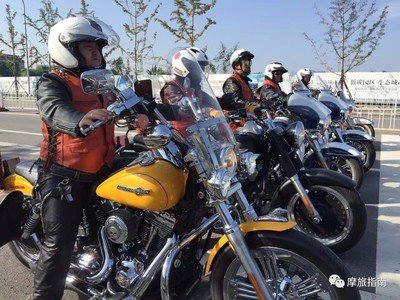 Building Strong Relationships and Social Skills in Motorcycling