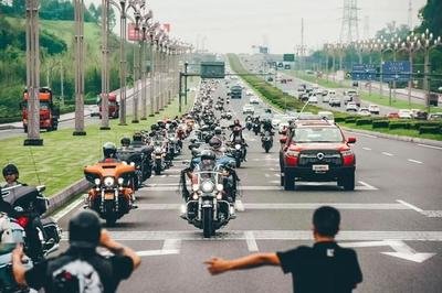 Use custom badges to boost interaction, identity, and engagement at events—perfect for motorcycle clubs, rallies, and community building.