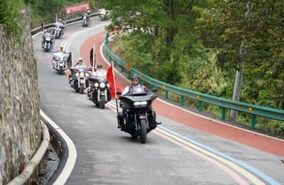 The Fusion of Motorcycle Culture and Fashion: A Timeless Rebellion